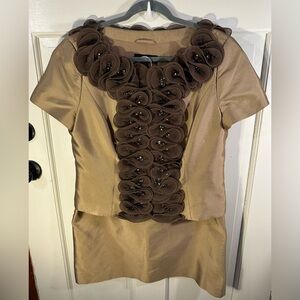 ESCADA 2 Piece Womens Suit Short Sleeve Gold Brown Size 42/40